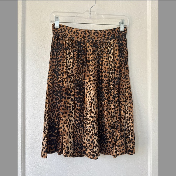 Size 4 Trashy Diva Leopard Print Skirt - Picture 2 of 3